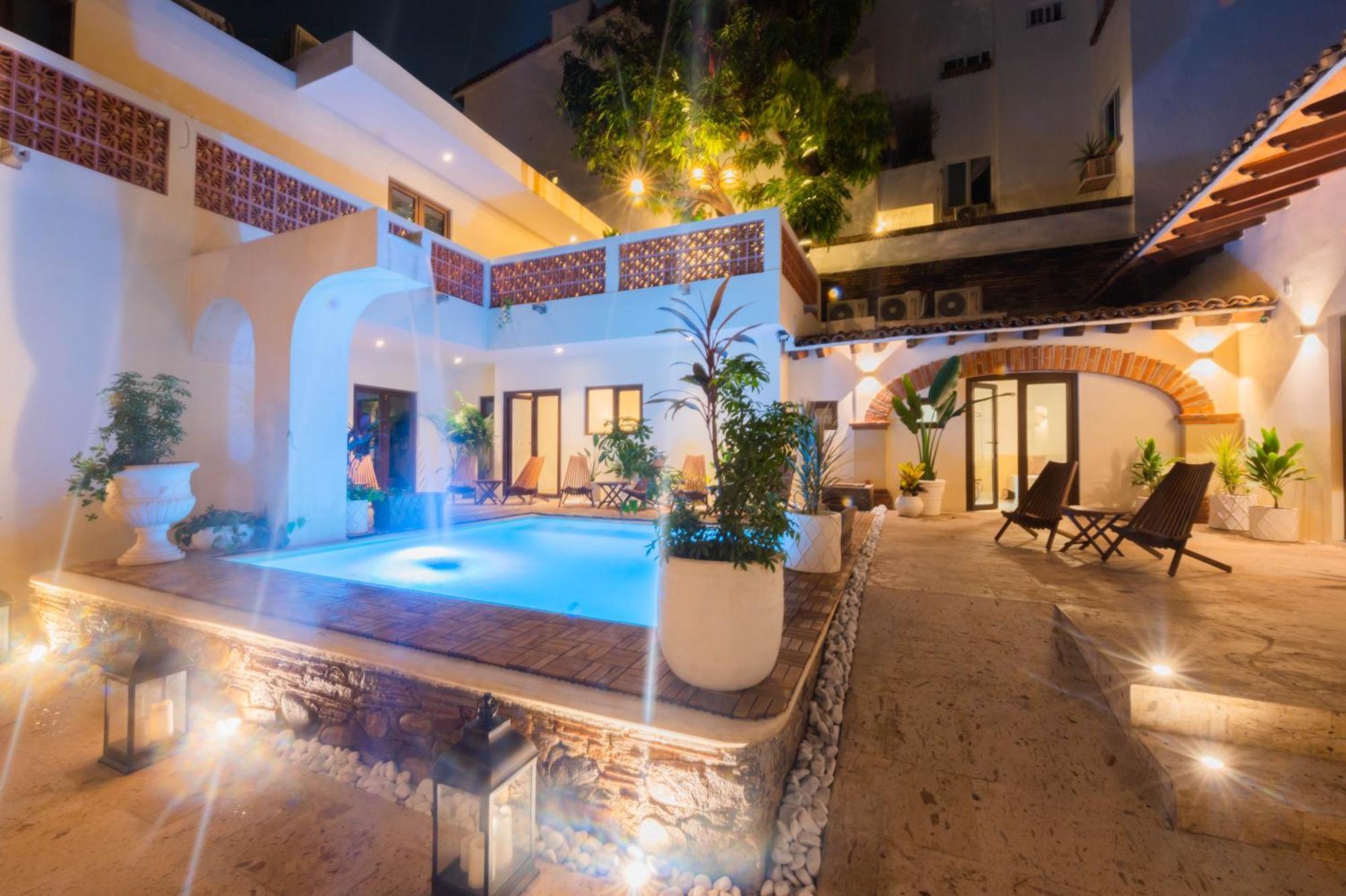 Hotel Casa Victoria Malecon - Adults Only Puerto Vallarta Exterior foto